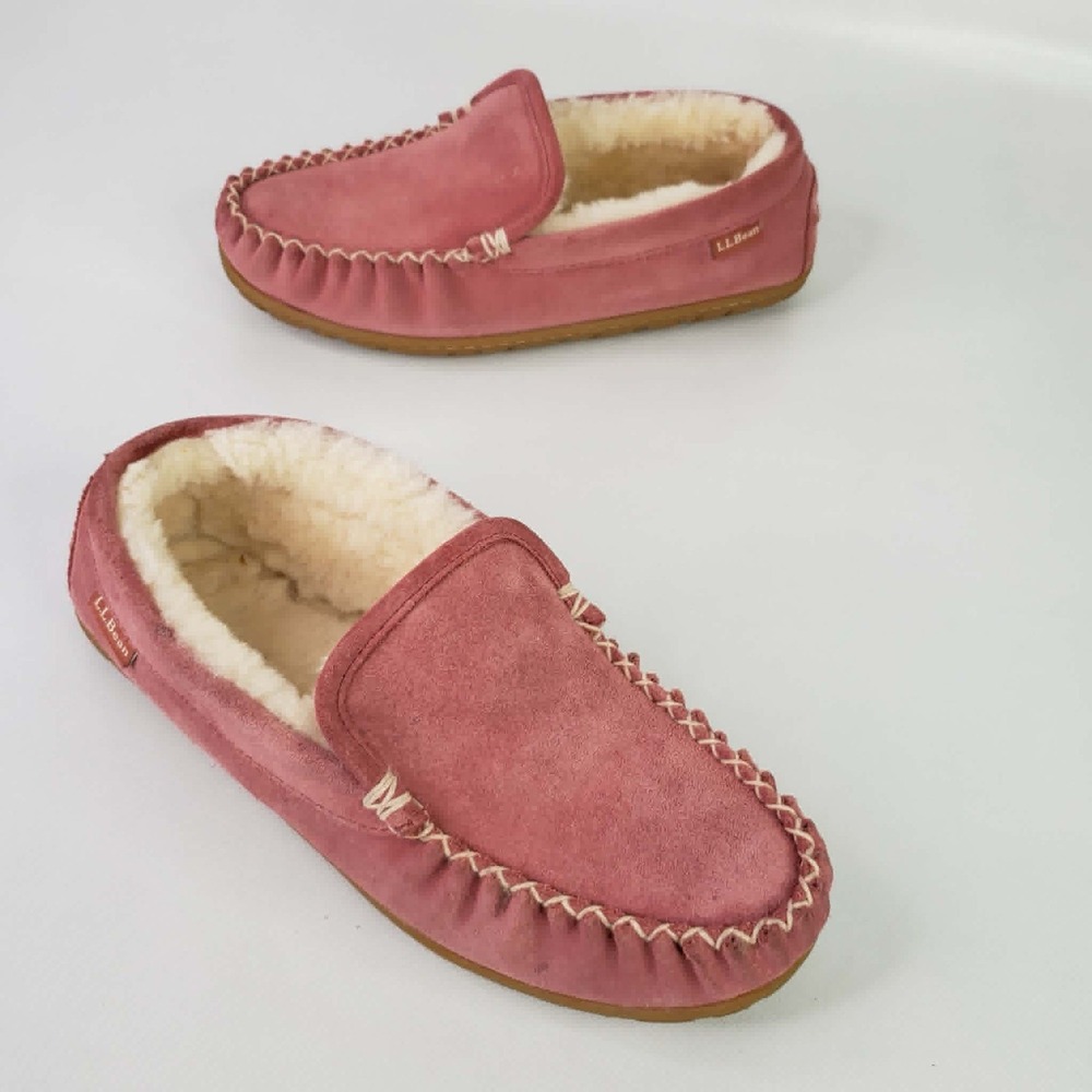 LL Bean Women's Pink Suede Shearling Lined Wicked Good Slippers Moccasin Size 8